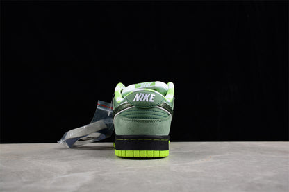 Nike SB Dunk Low Green Lobster 