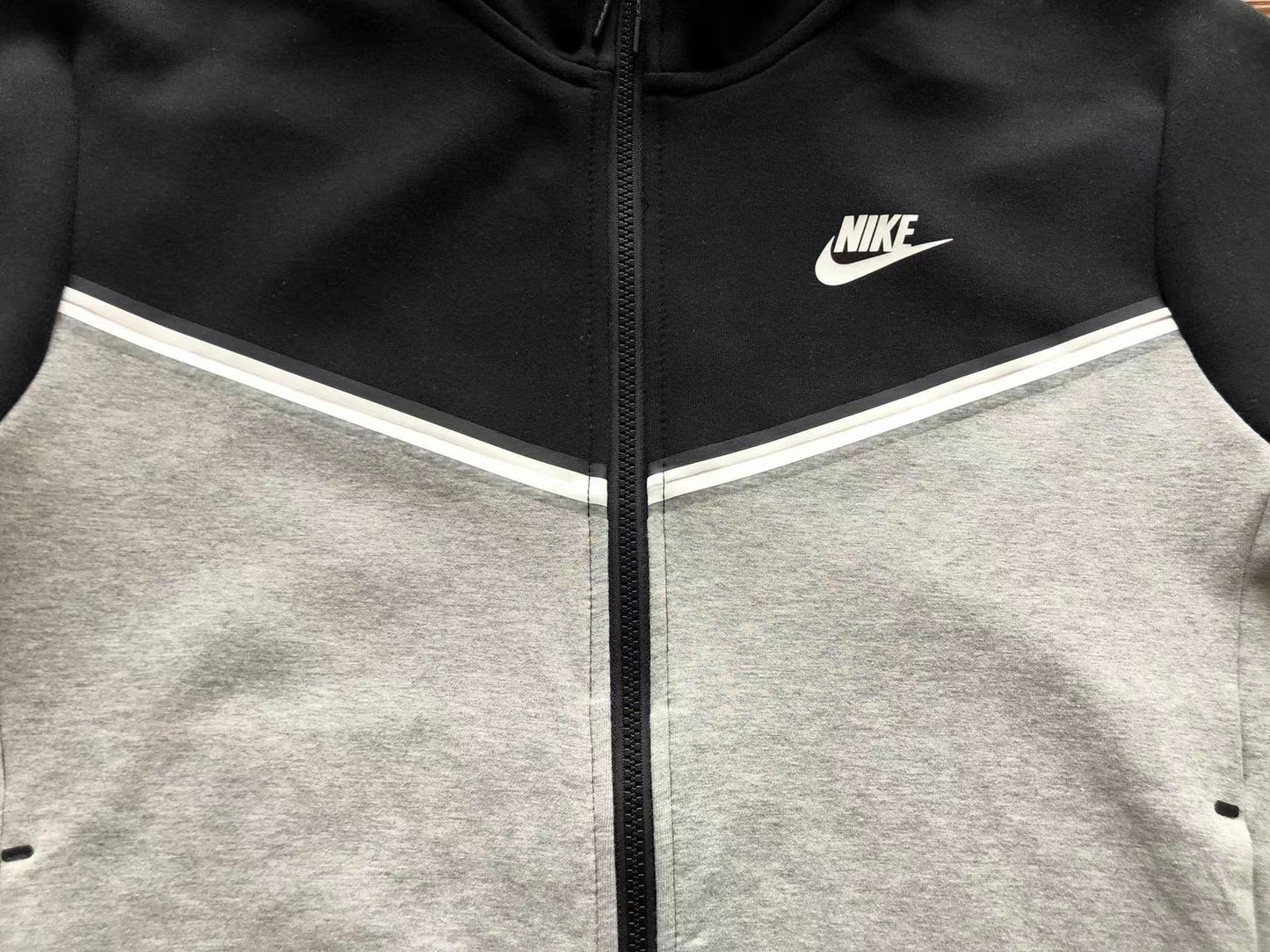 Nike Sportswear Techfleece Anzug