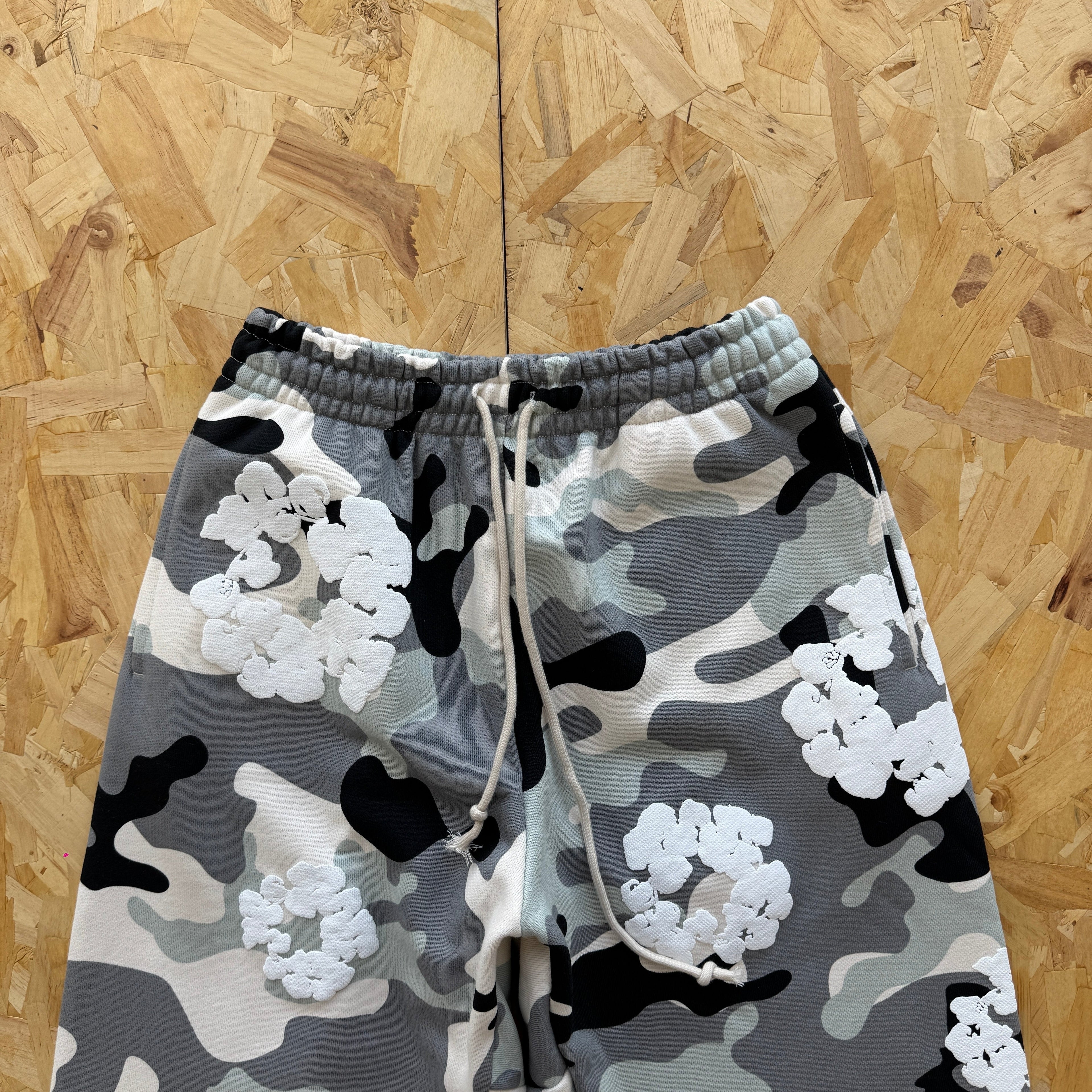 Denim Tears Camo Trousers 4+