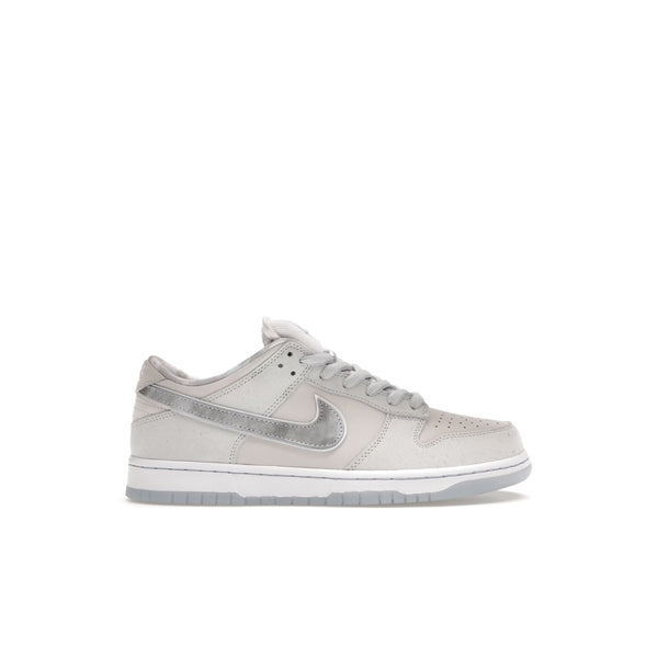 Nike SB Dunk Low White Lobster 