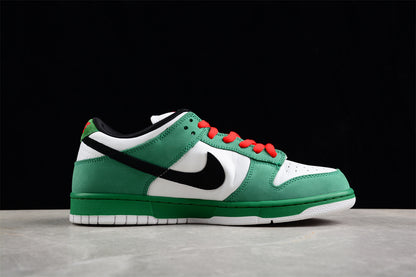 Nike SB Dunk Low x Heineken 