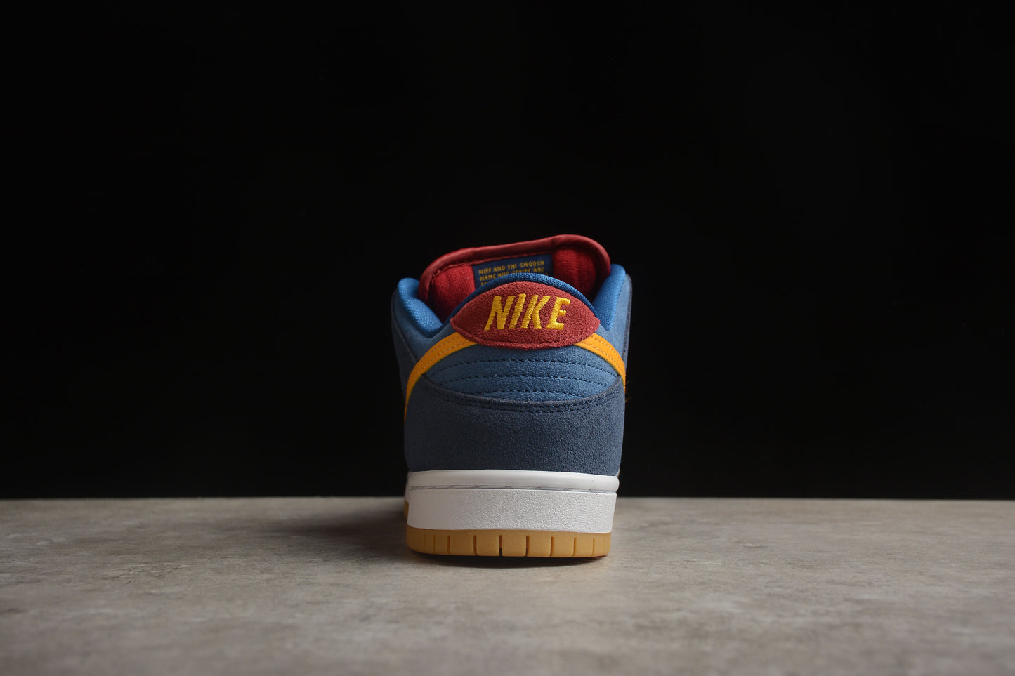 Nike SB Dunk Low Barcelona 
