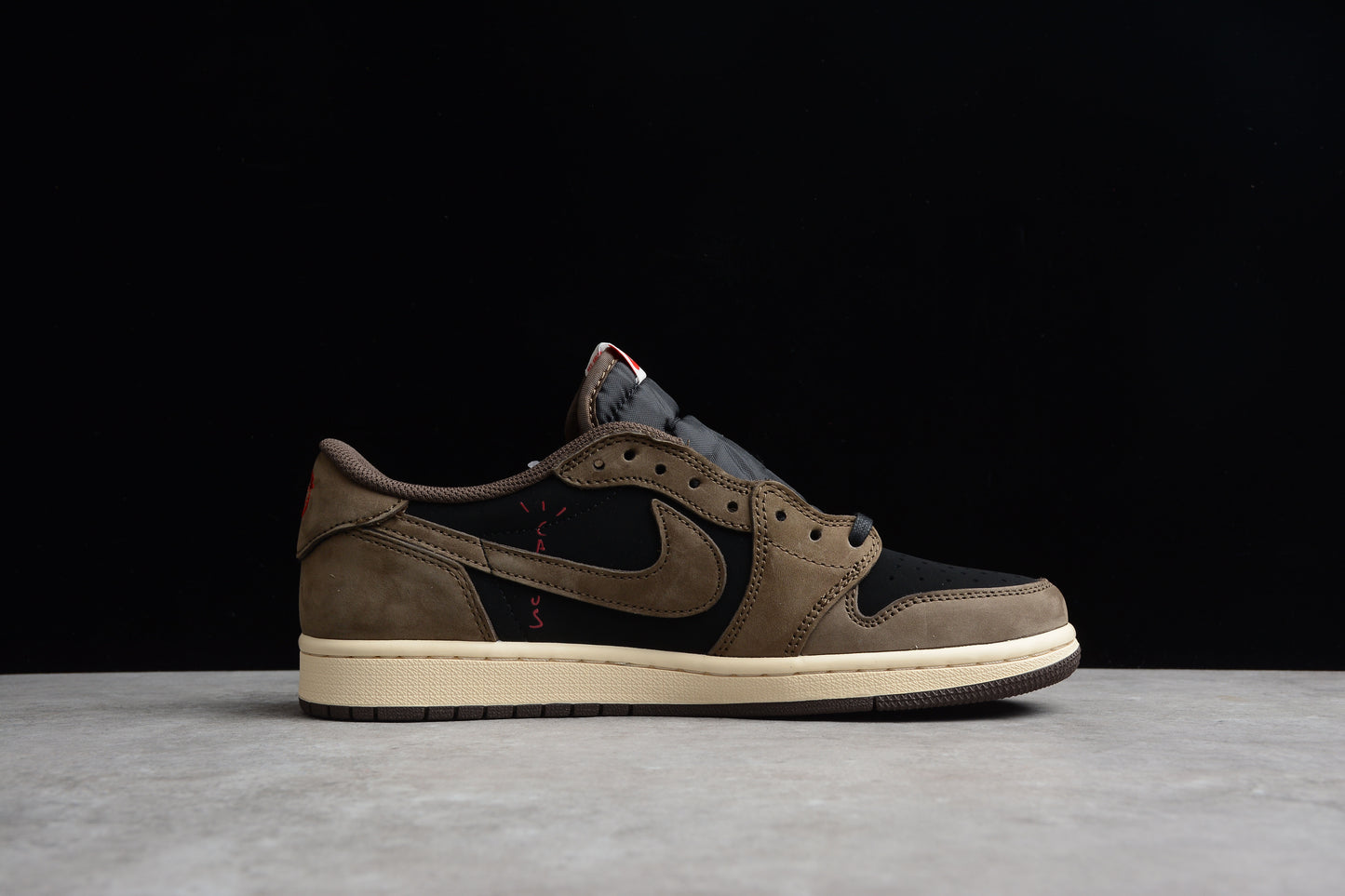 Jordan 1 Retro Low OG SP Travis Scott Mocha