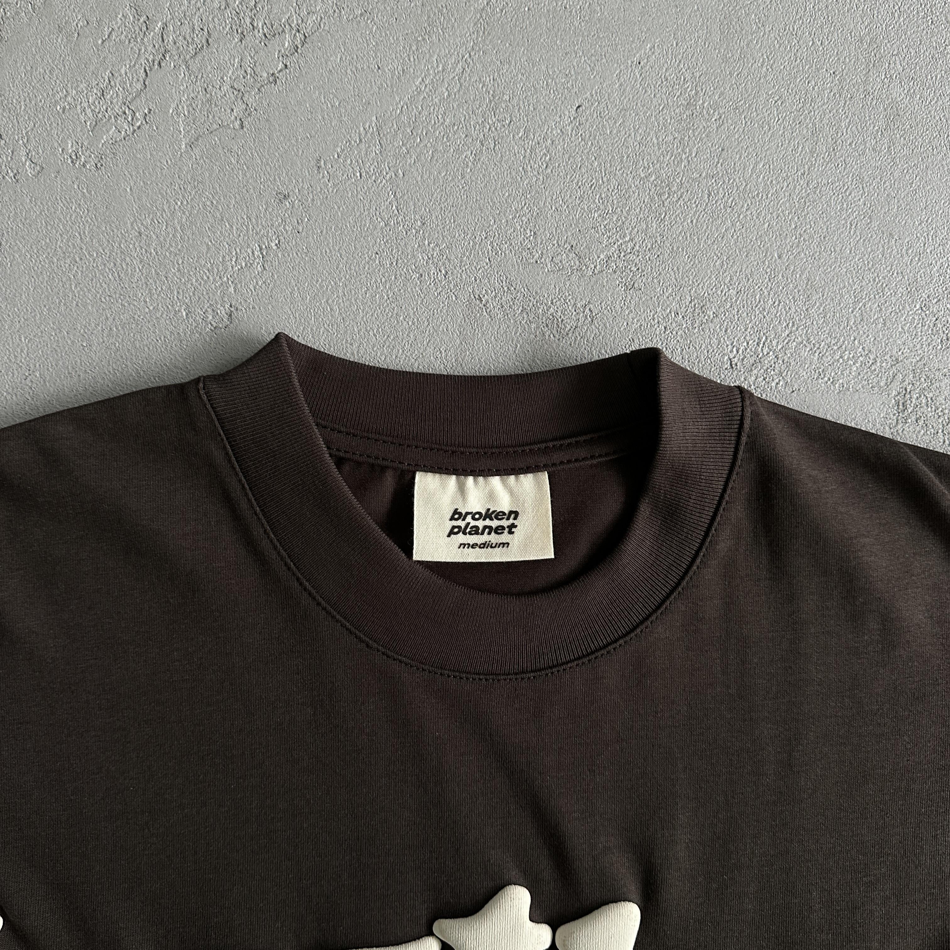 Broken P Heartess Love Tshirt-mocha
