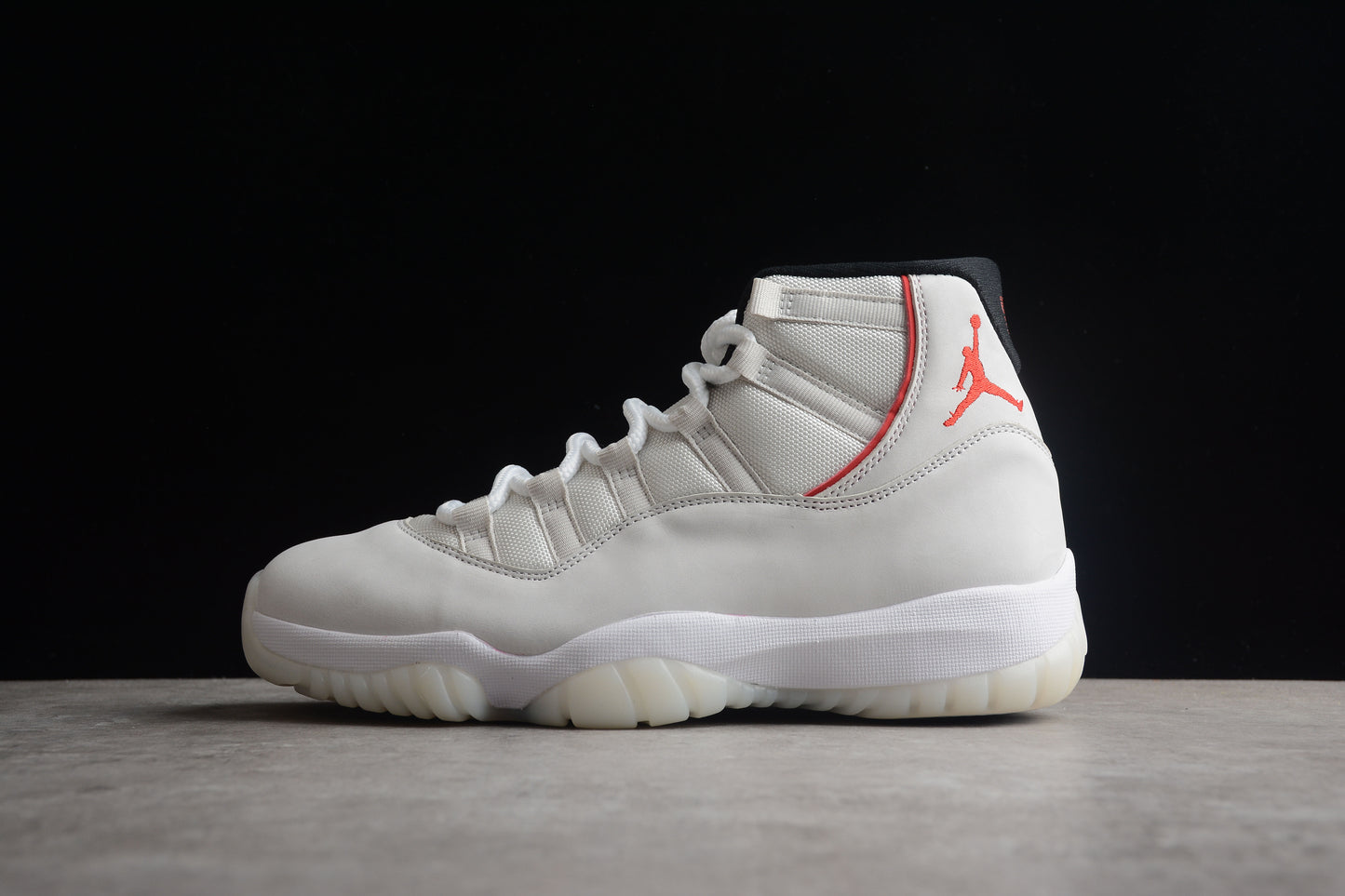 Air Jordan 11 "Platinum Tint"