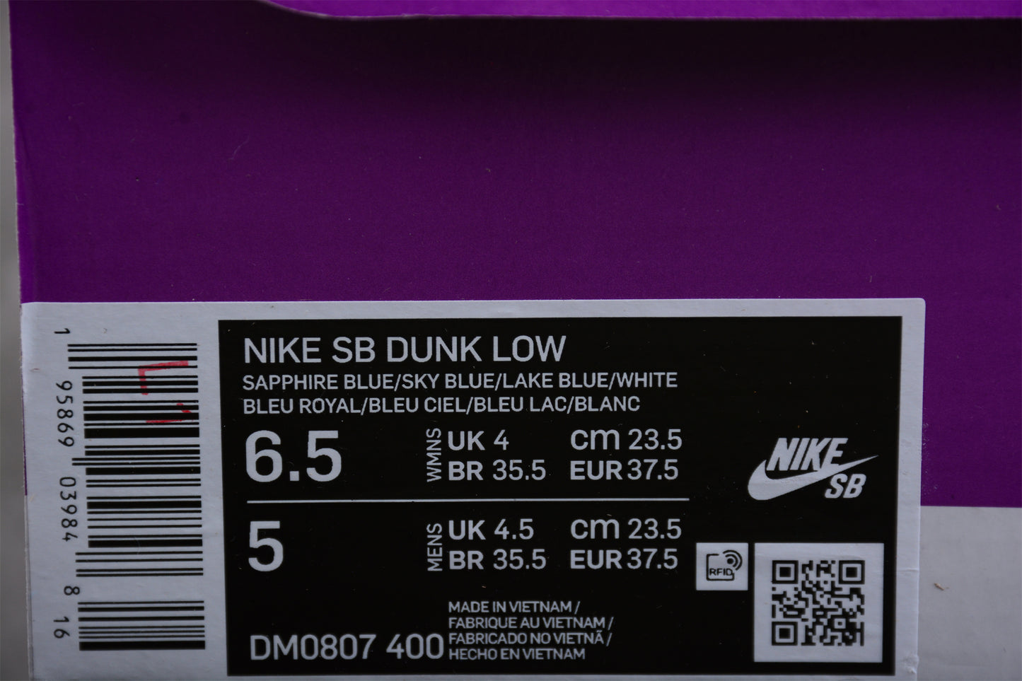 Nike SB Dunk Low Blue Raspberry 