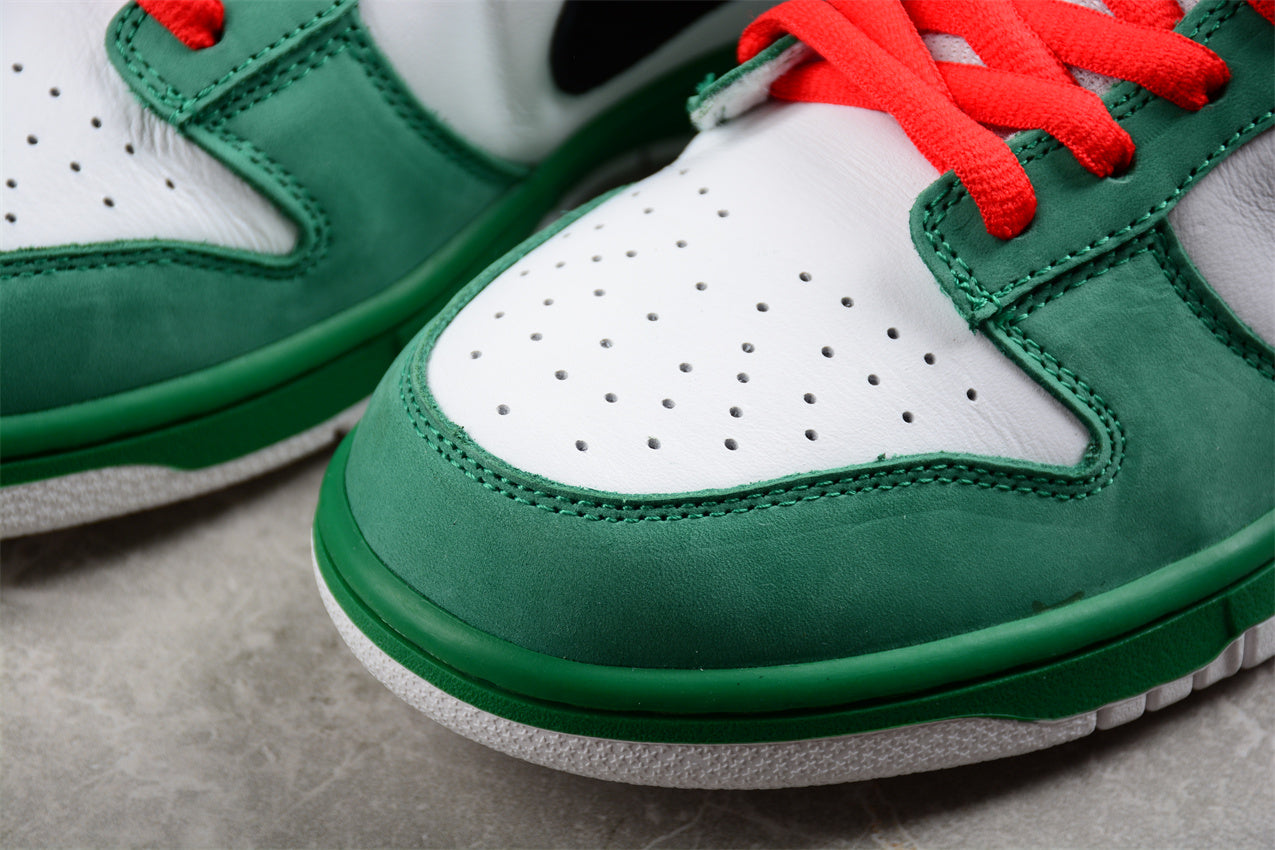 Nike SB Dunk Low x Heineken 