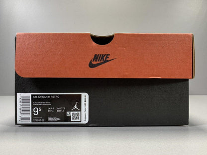 Air Jordan 11 "Bred" 