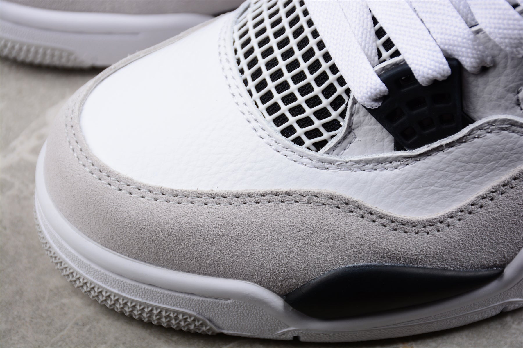 AJ 4 Military Black