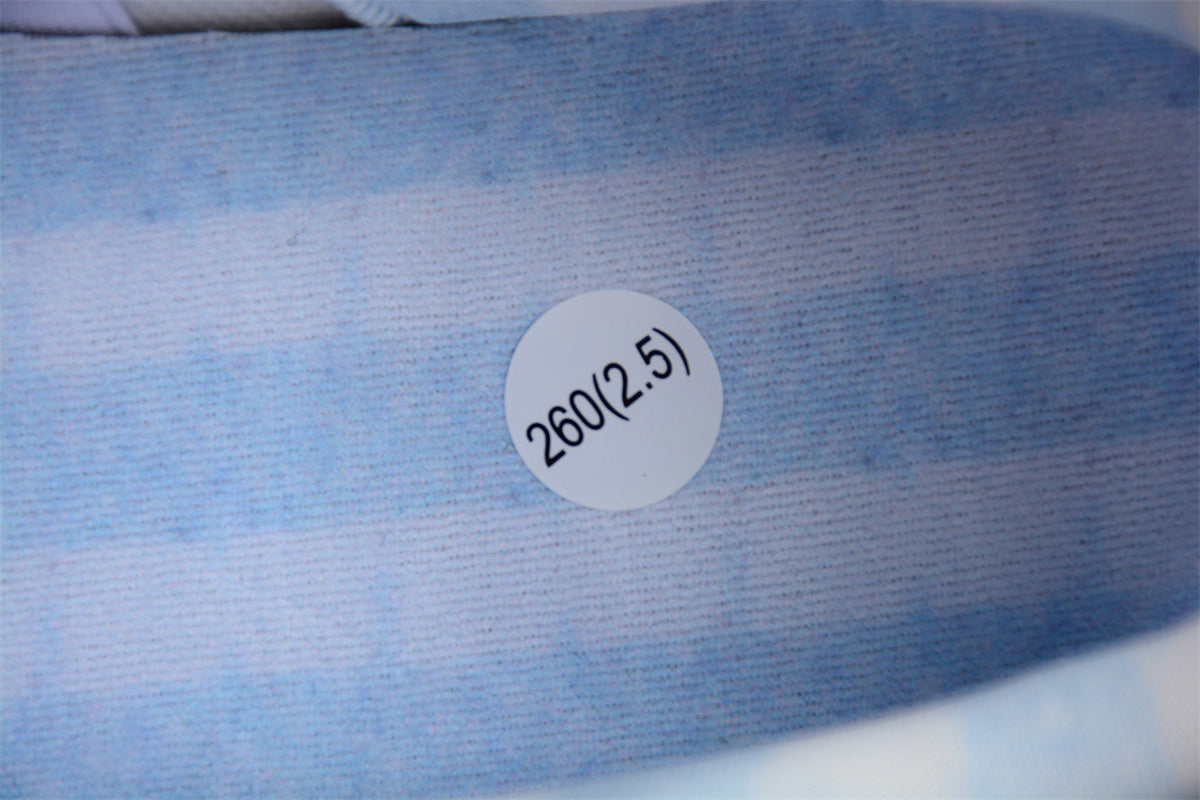 Nike SB Dunk Low White Lobster 