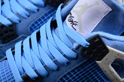 AIR JORDAN 4 RETRO "UNIVERSITY BLUE" AZUL 