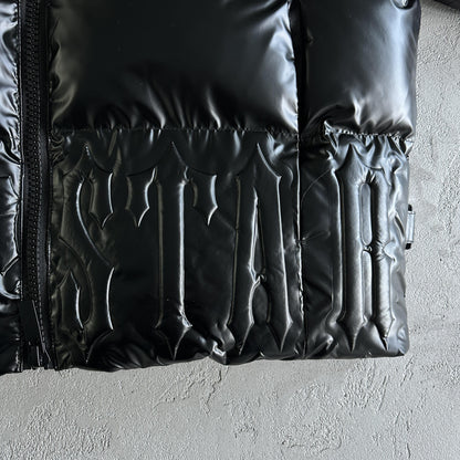 Trapstar Irongate Steppjacke mit Prägung, Schwarz