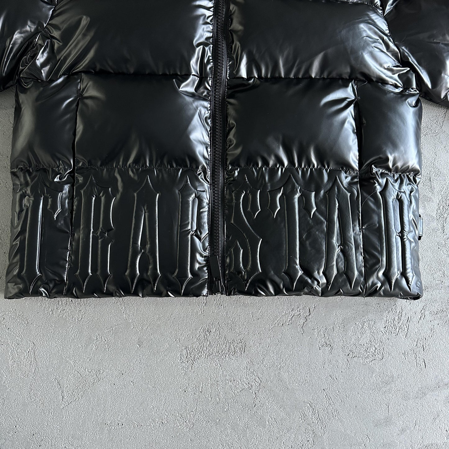 Trapstar Irongate Steppjacke mit Prägung, Schwarz