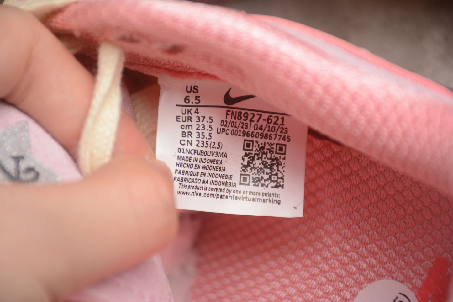 Nike Dunk Low LX Barbie 