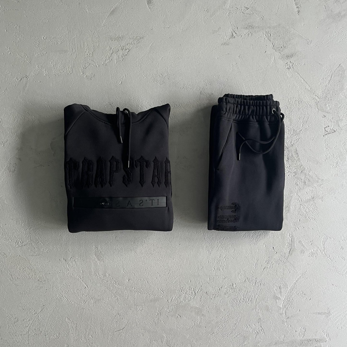 Trapstar Trainingsanzug Chenille Dekor Schwarz 