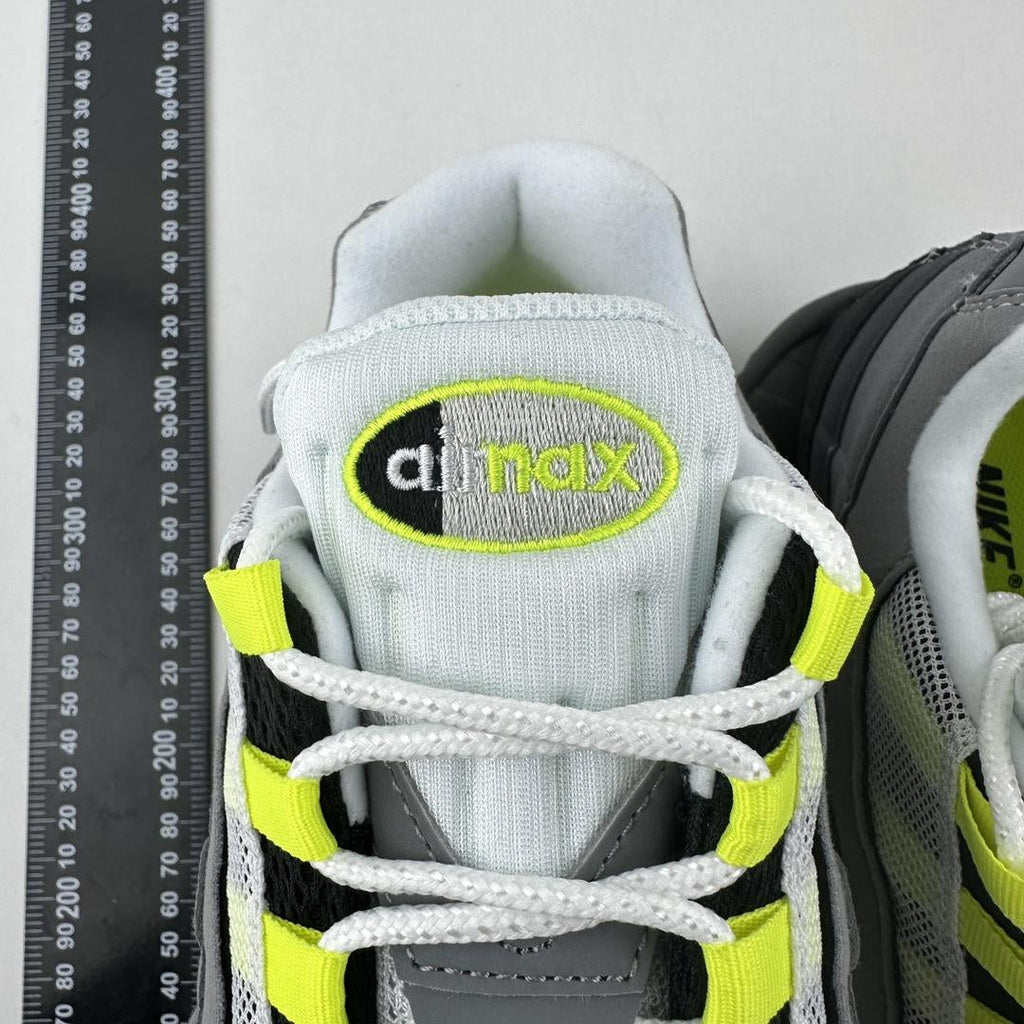 Nike Air Max 95 OG Neon