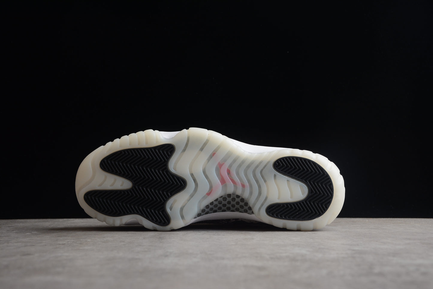 Air Jordan 11 Low "Snake"