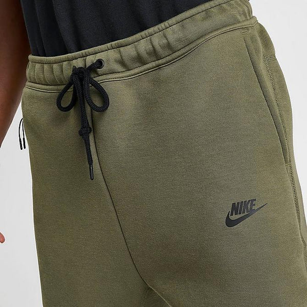 Nike Techfleece Anzug – Neue Saison