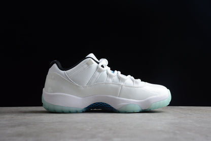 Air Jordan 11 Low "Legend Blue" 
