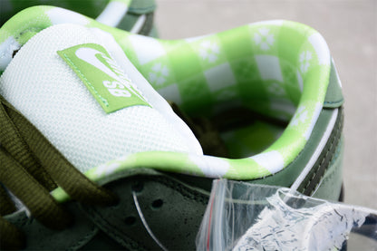 Nike SB Dunk Low Green Lobster 
