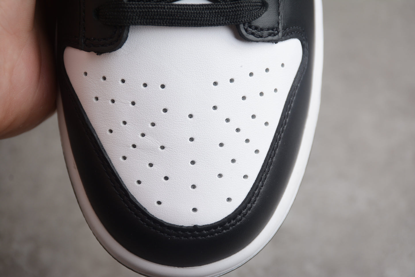 Nike Dunk Low Black Panda 