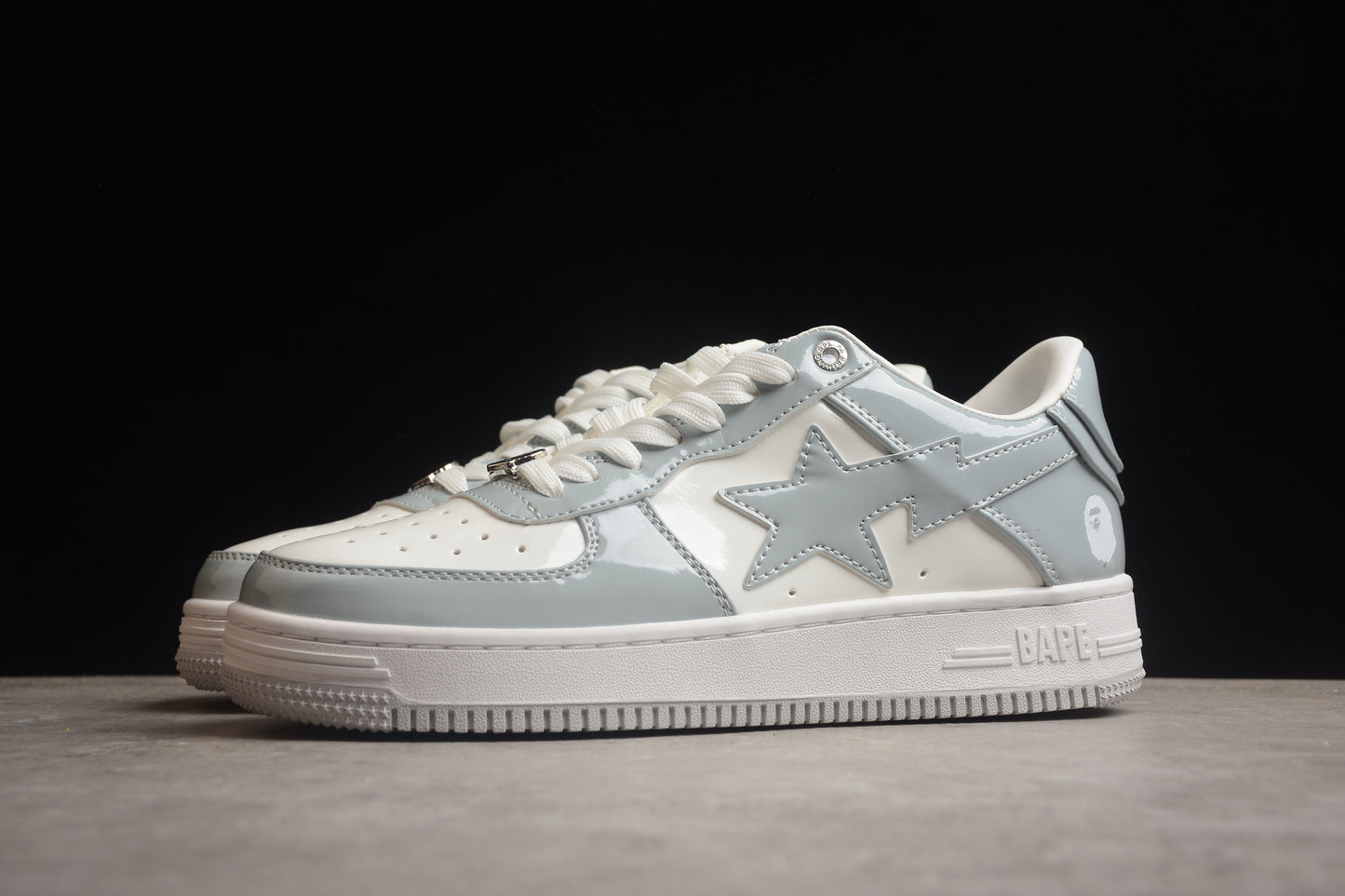 Bape Sta Lackleder Grau und Weiß
