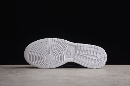 Nike Dunk Low Reverse Panda 