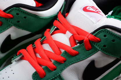 Nike SB Dunk Low x Heineken 