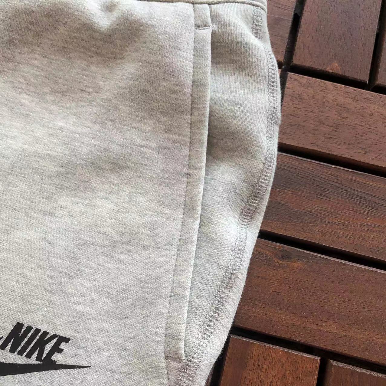 Nike Techfleece Anzug – Neue Saison