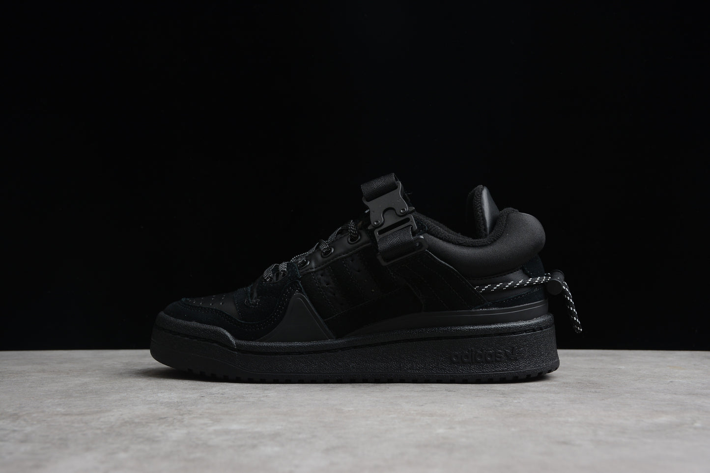 Adidas x BadBunny Forum Schwarz 