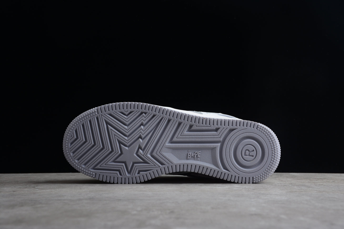 Bape Sta JJJJound Grau und Weiß