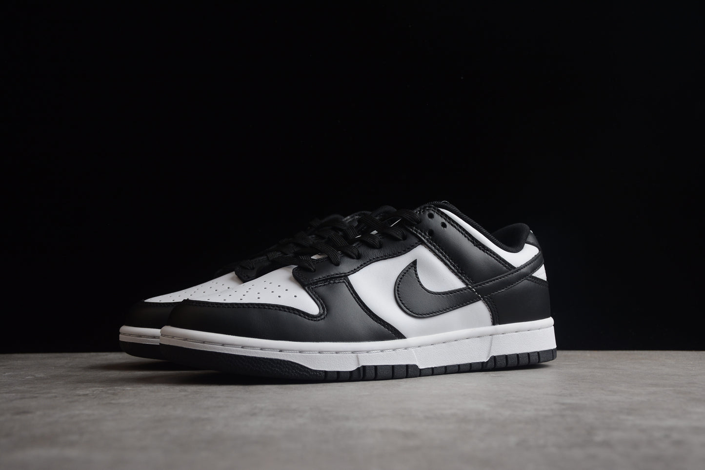 Nike Dunk Low Black Panda 