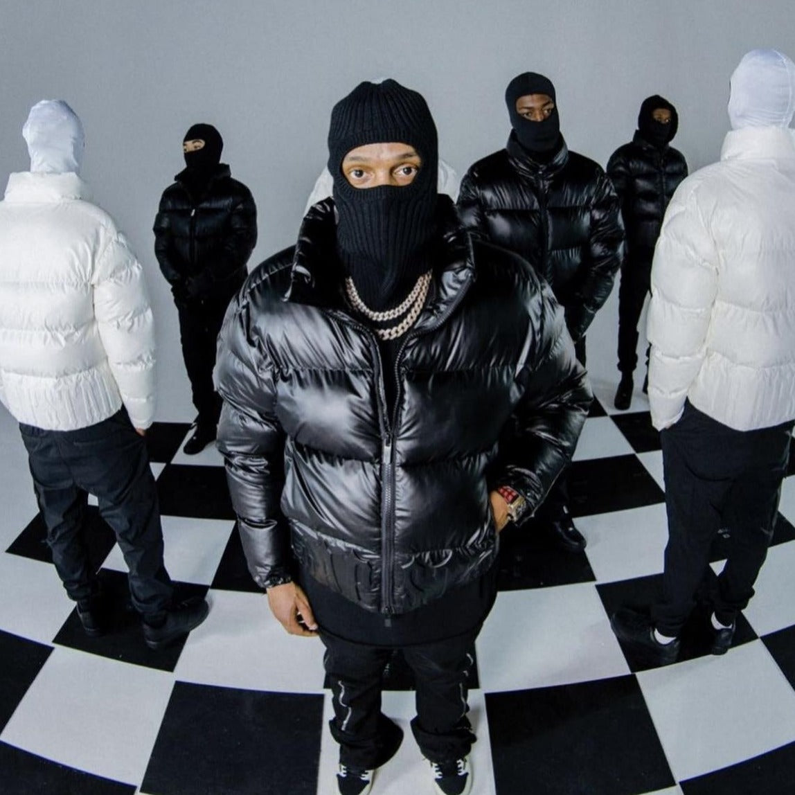 Trapstar Irongate Steppjacke mit Prägung, Schwarz