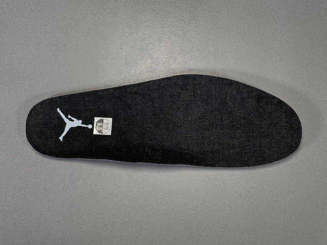 Jordan 11 Low "Navy Snakeskin"