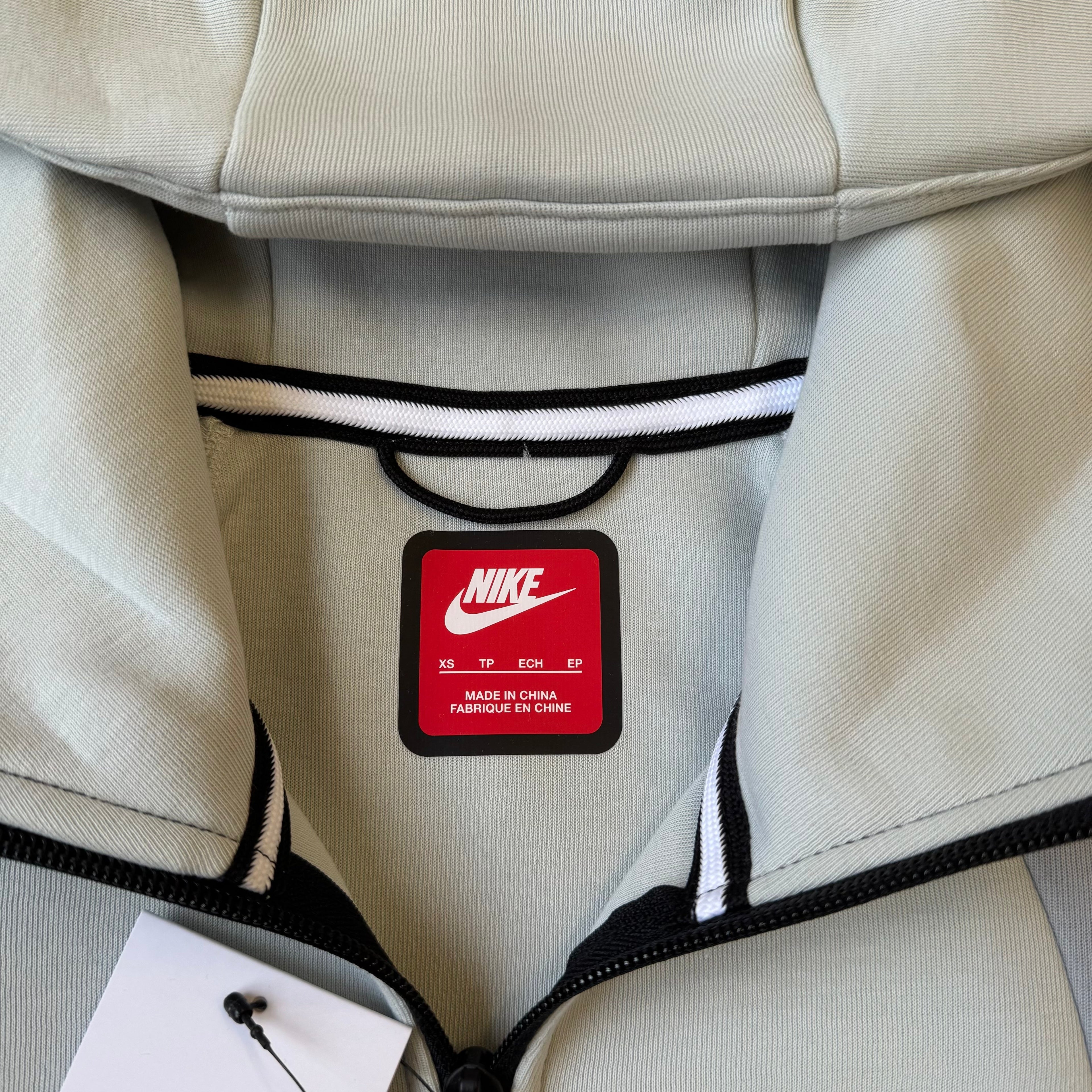 Nike New Techfleece