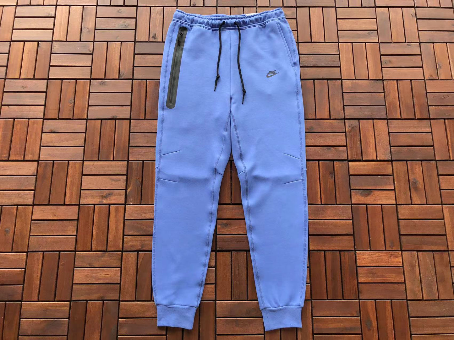 Nike Techfleece Anzug – Neue Saison