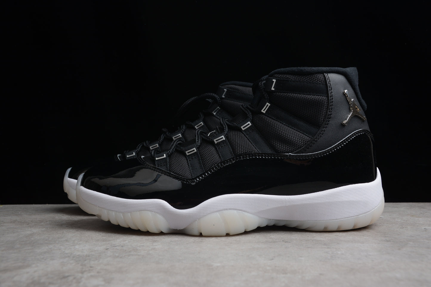 Air Jordan 11 "Jubilee" 