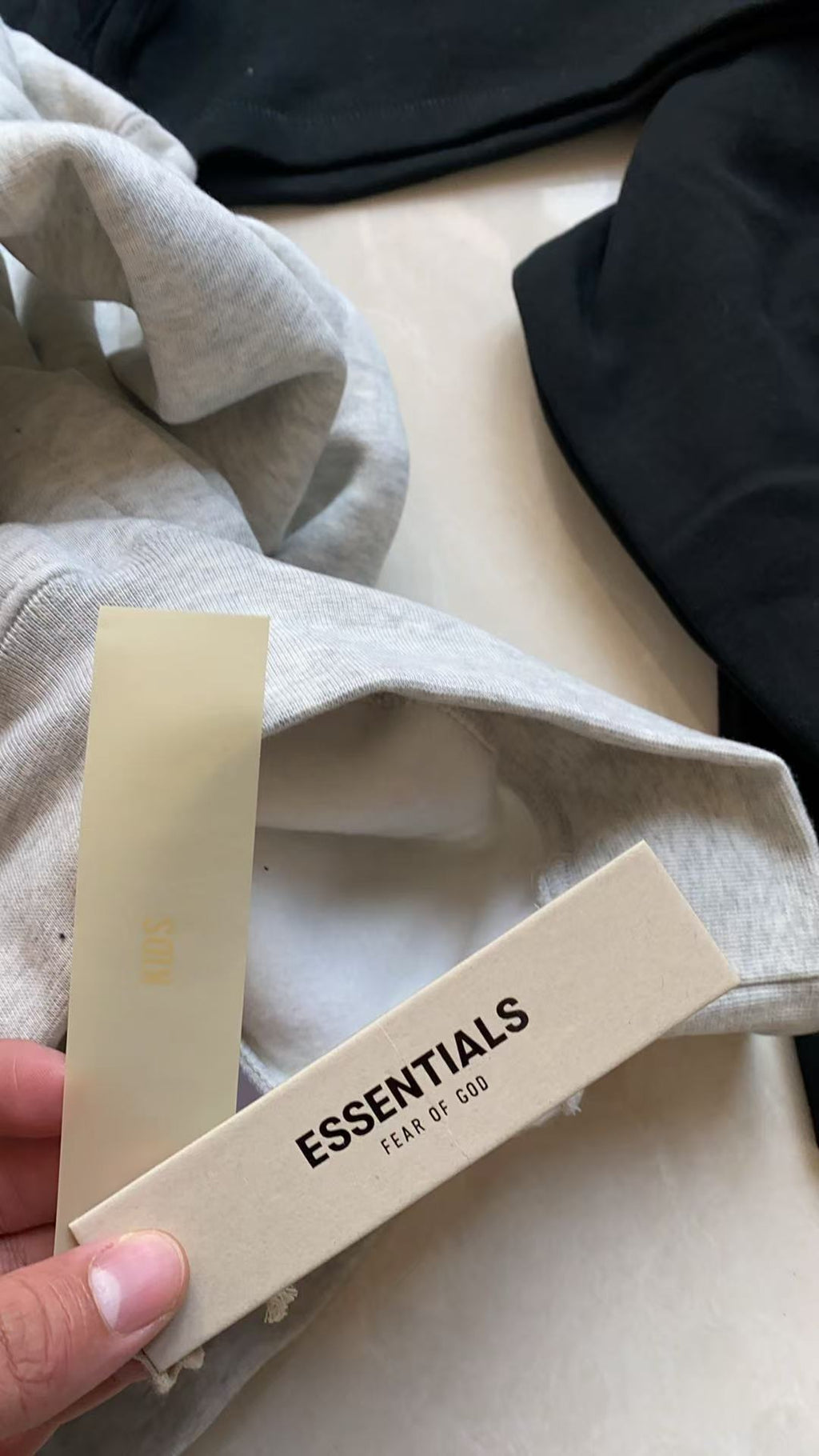FOG x Essentials Hoodie Kids