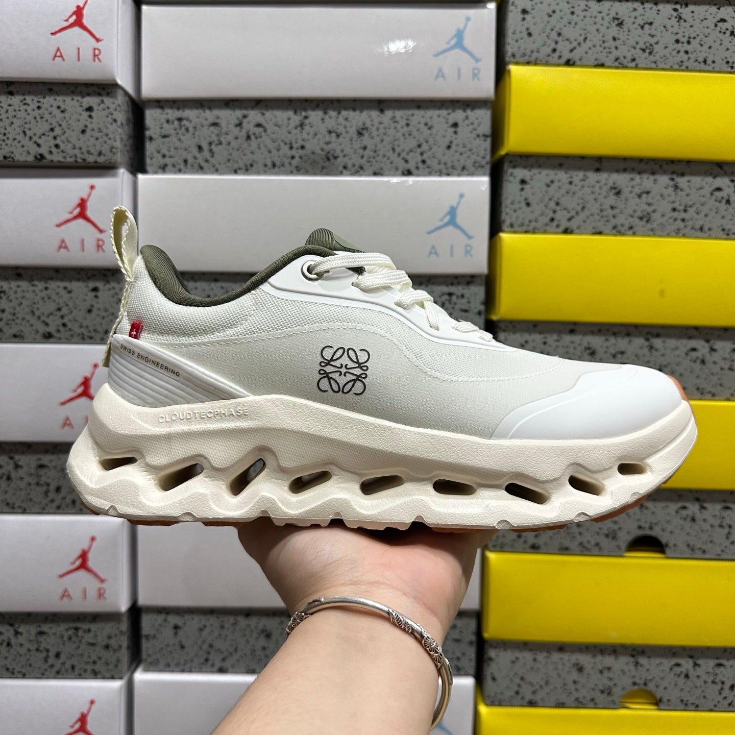 O/N Cloud