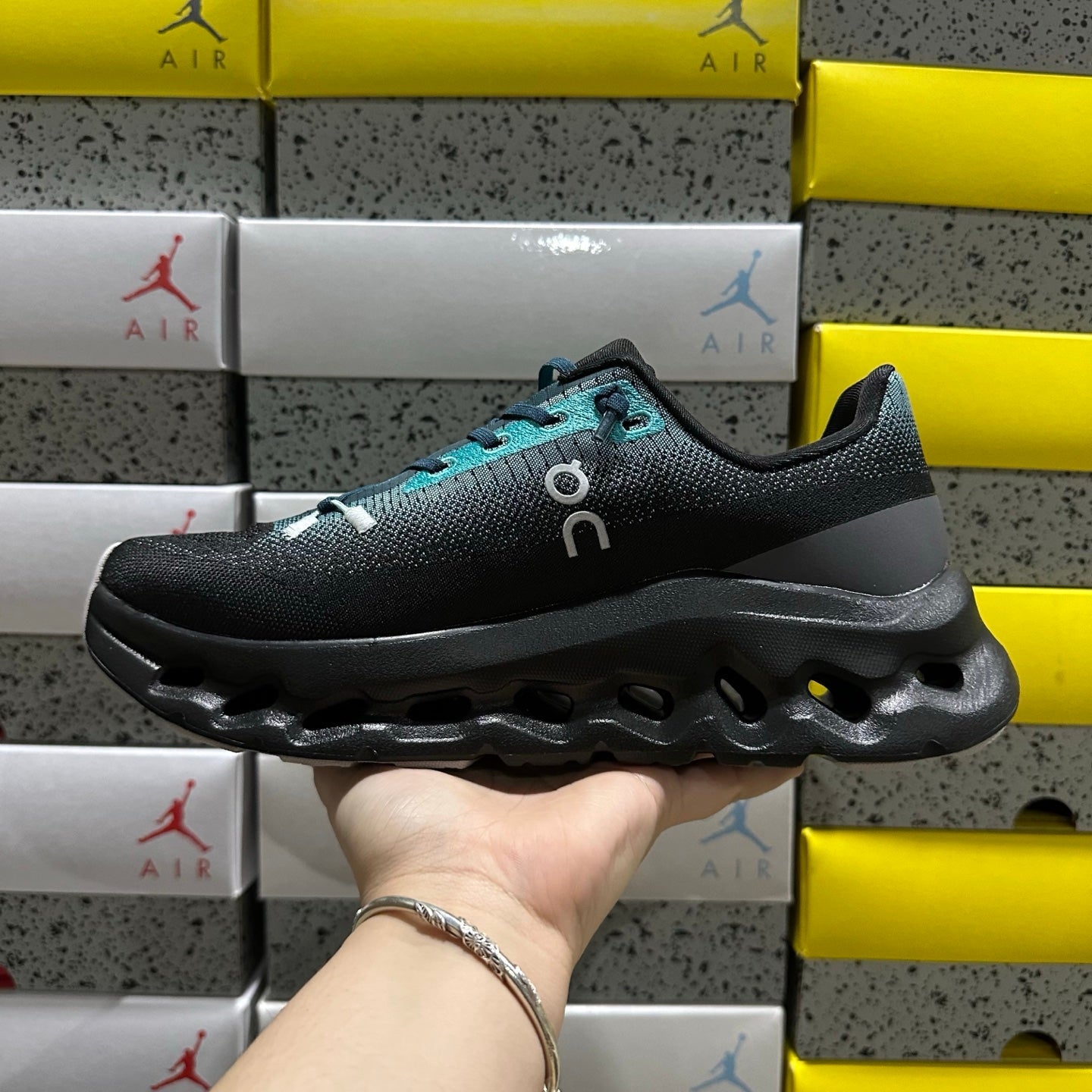 O/N Cloud