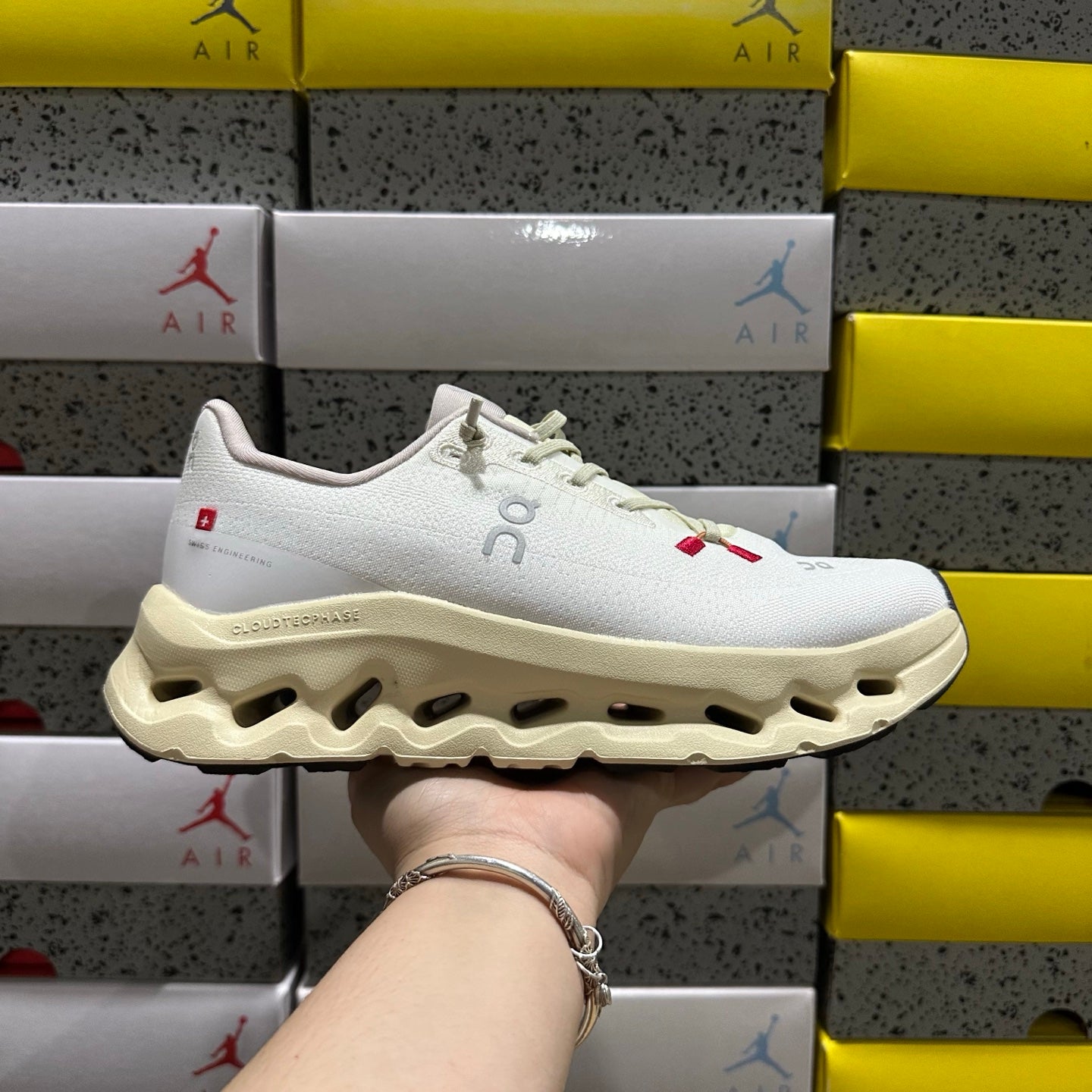 O/N Cloud