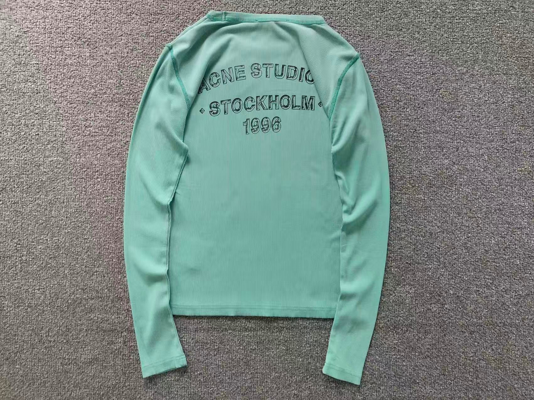 AcneStdios Longsleeve Female