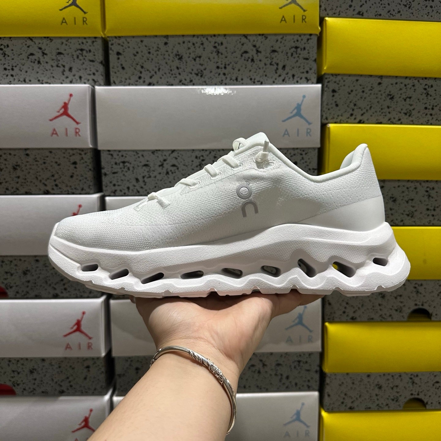 O/N Cloud
