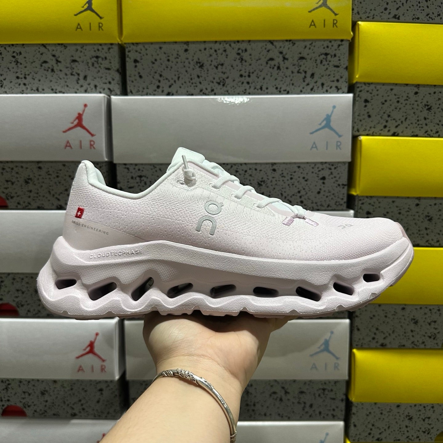 O/N Cloud