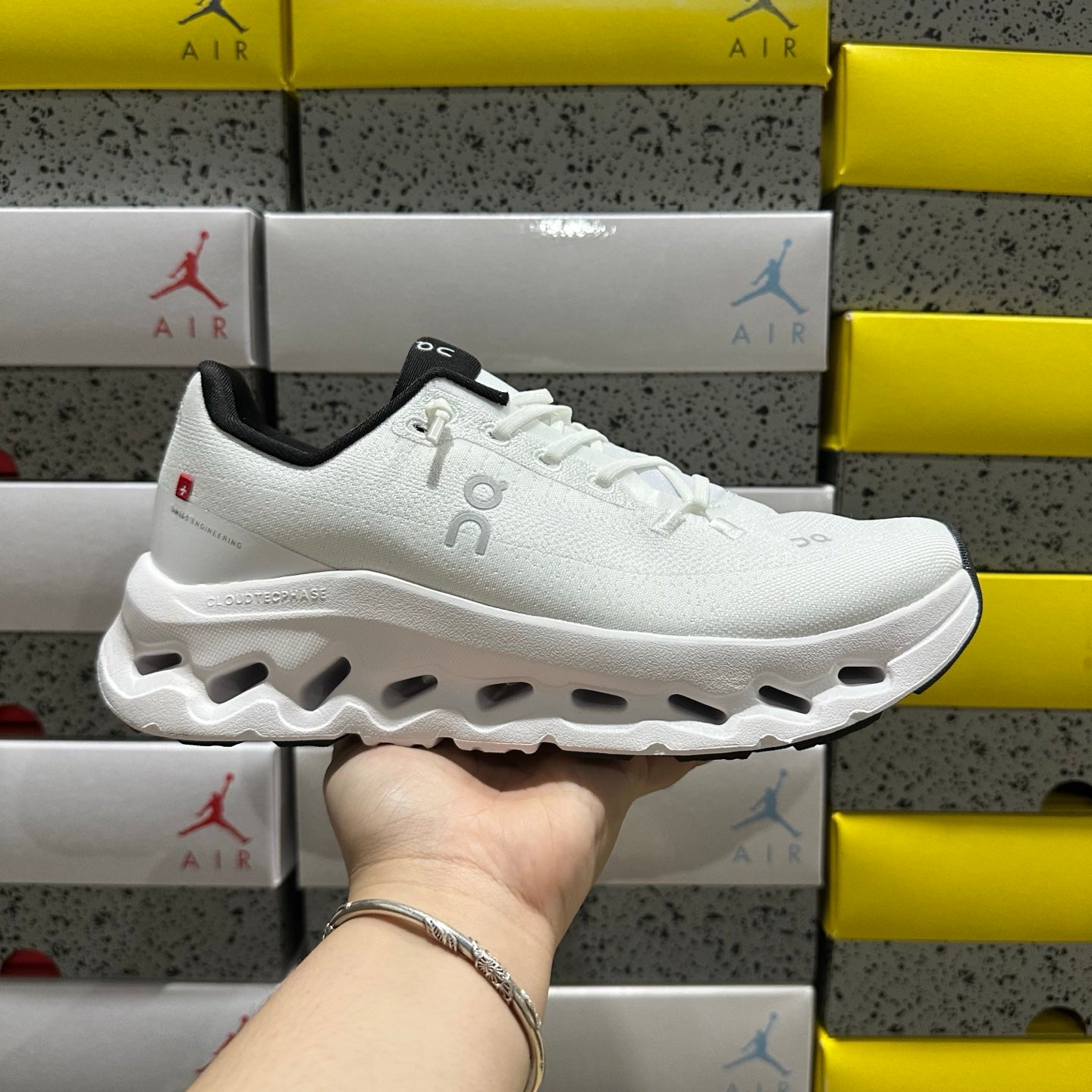 O/N Cloud