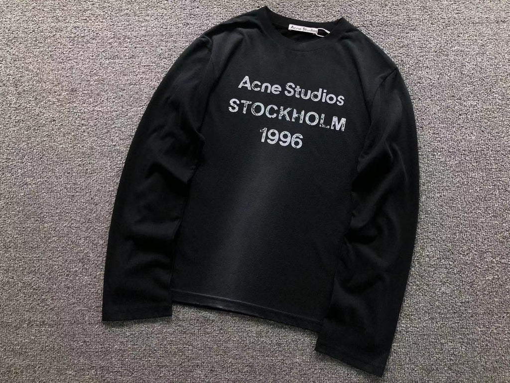 AcneStdios Longsleeve Female