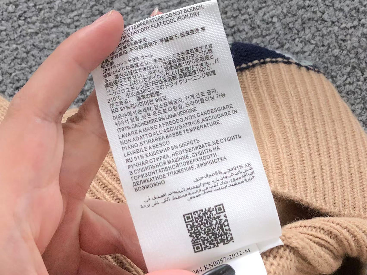 Am1 Sweater Female
