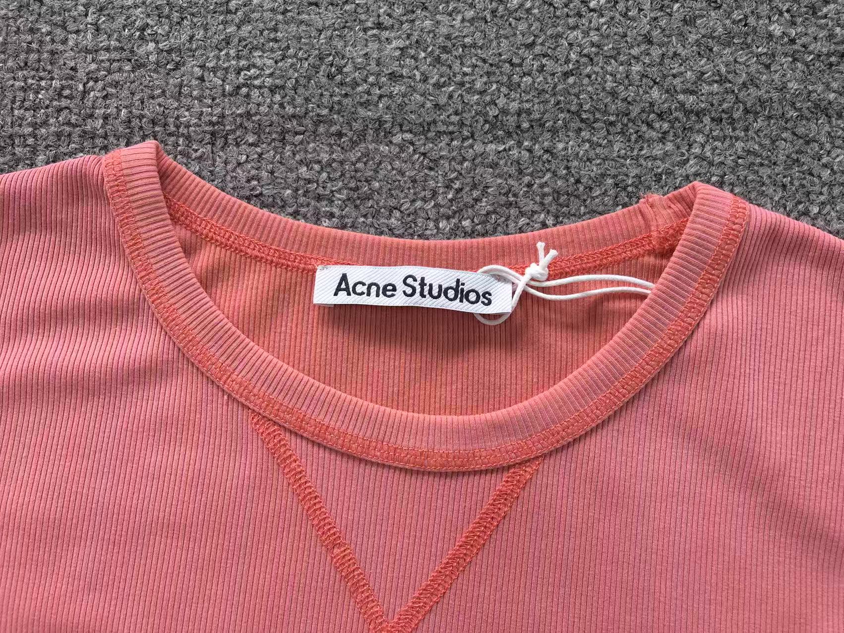 AcneStdios Longsleeve Female