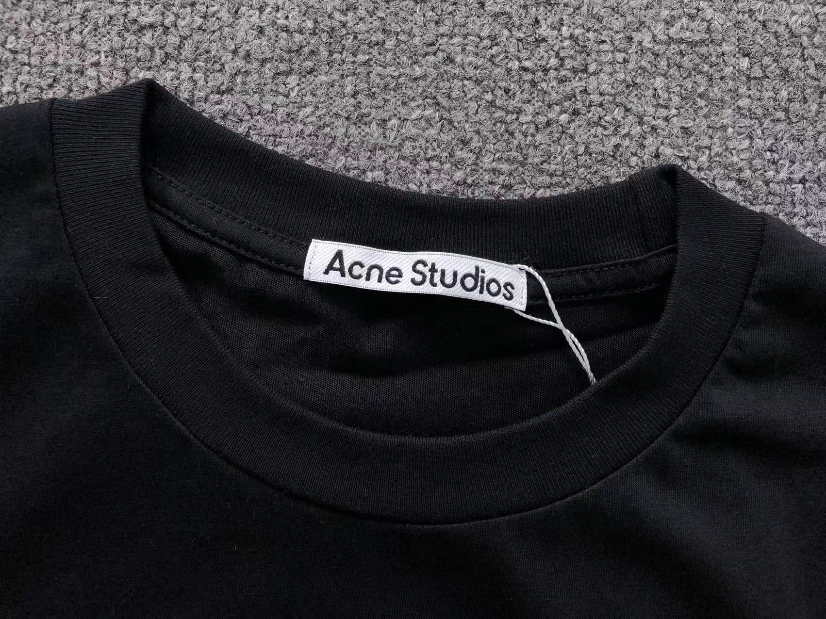 AcneStdios Tshirt