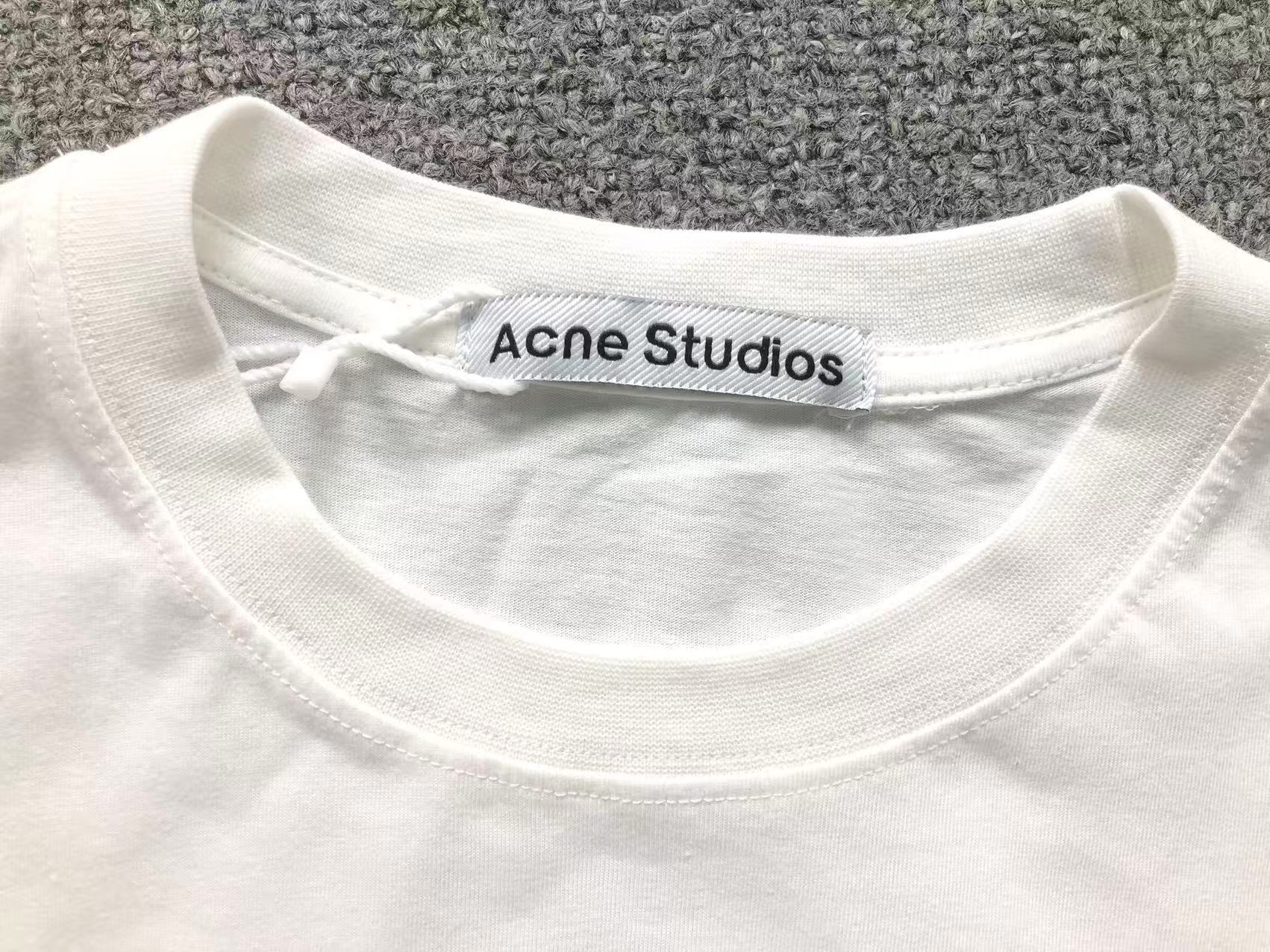 AcneStdios Tshirt